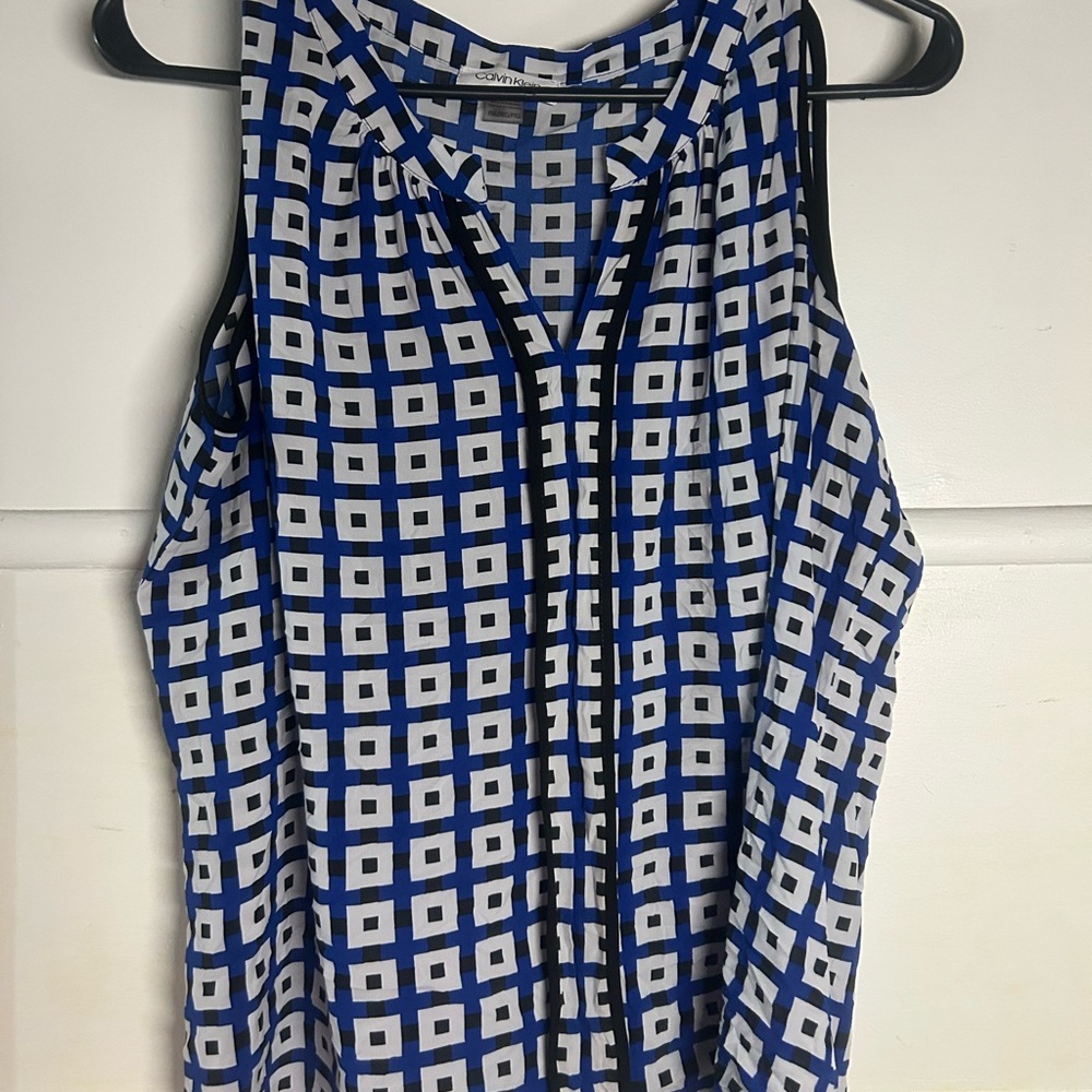 Covington Women's Blue Geometric Top